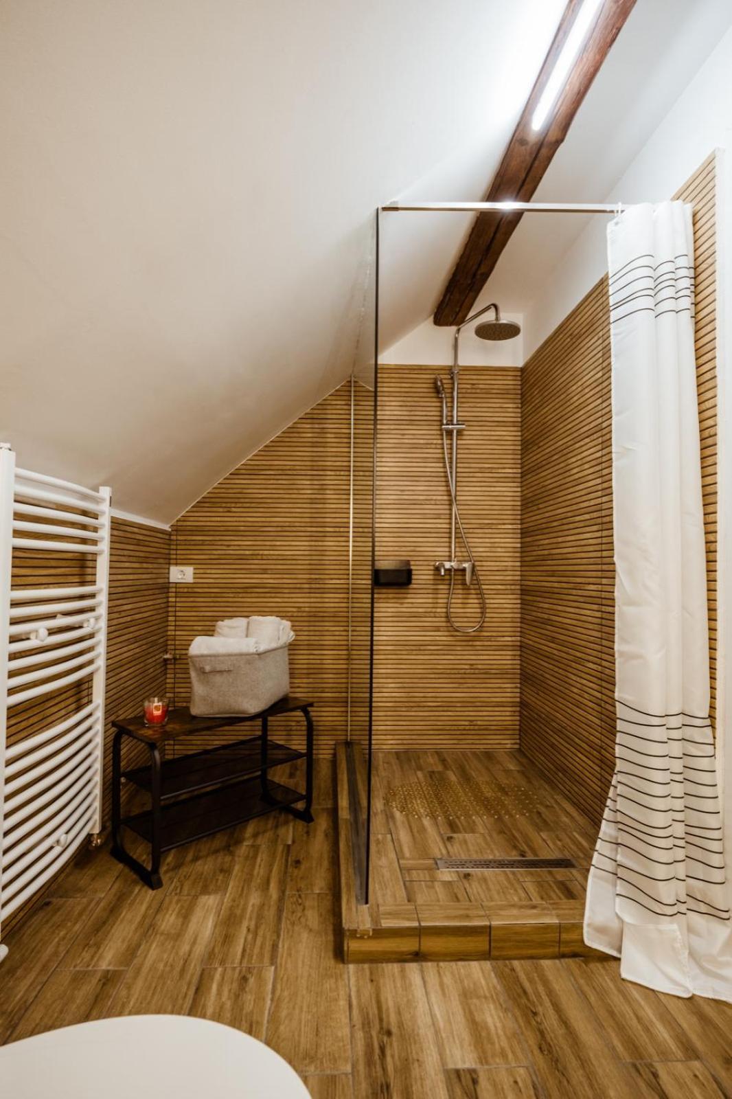 Evu Long Street Apartment Brasov Exterior photo